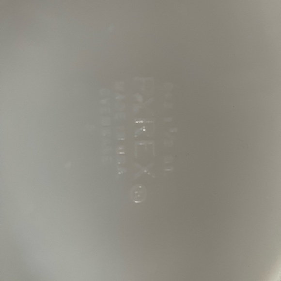 Vintage Pyrex blue casserole dish - Picture 5 of 5